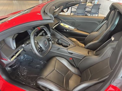 Used 2021 Chevrolet Corvette Stingray Coupe w/ Z51 Performance Package RWD image 4