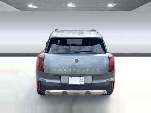 Used 2025 MINI Cooper Countryman S w/ Comfort Package Max image 9