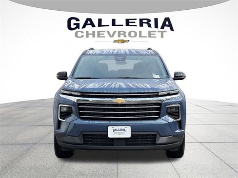 New 2026 Chevrolet Traverse LT image 3