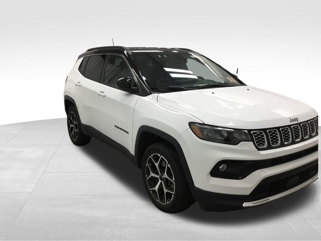 Used 2025 Jeep Compass Limited AWD/4WD image 4