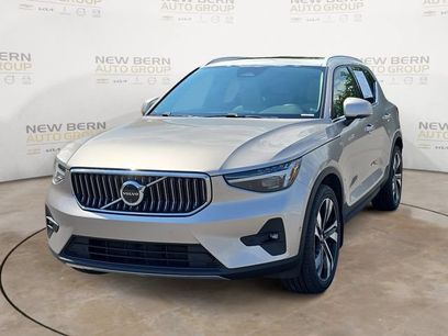 Used 2024 Volvo XC40 B5 Plus w/ Protection Package Premier