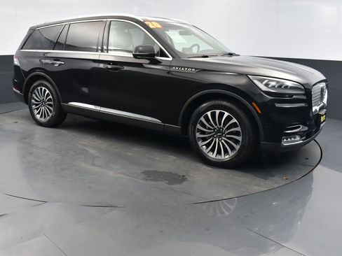 Used 2020 Lincoln Aviator Reserve w/ Equipment Group 201A image 3