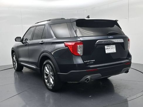 Used 2023 Ford Explorer Limited w/ Equipment Group 301A RWD image 6