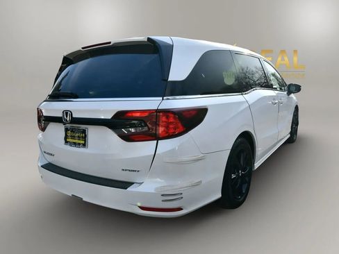 Used 2023 Honda Odyssey Sport image 7