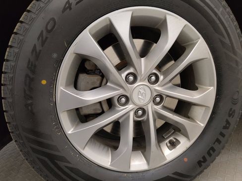 Used 2019 Hyundai Santa Fe SE image 31