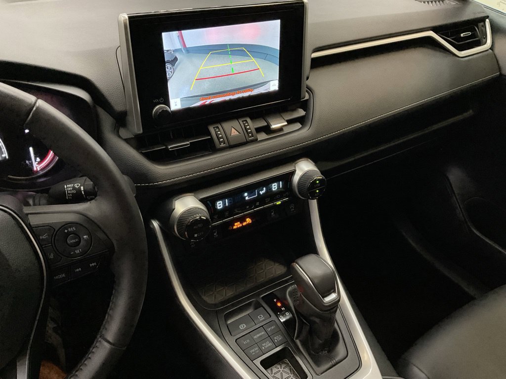 Used 2025 Toyota RAV4 XLE Premium w/ Weather Package AWD/4WD image 15