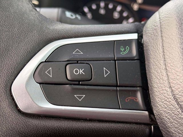 Certified 2025 Jeep Compass Limited AWD/4WD image 23