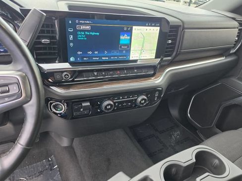 Used 2025 Chevrolet Silverado 2500 LT w/ Convenience Package AWD/4WD image 31
