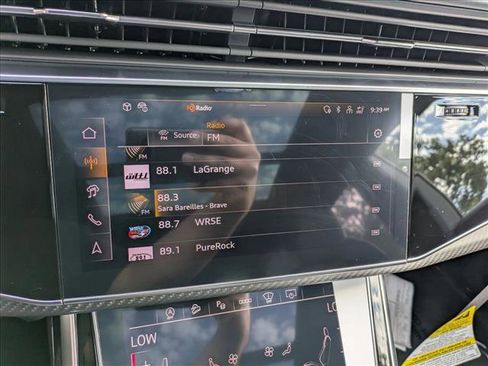 New 2025 Audi RS Q8 performance image 12