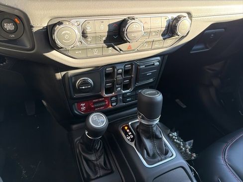 New 2026 Jeep Gladiator Rubicon image 15