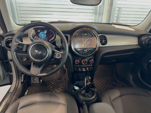 Certified 2023 MINI Cooper 4-Door Hardtop image 7