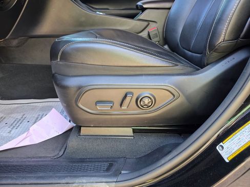 Used 2023 Jeep Grand Cherokee Limited w/ Luxury Tech Group II image 20