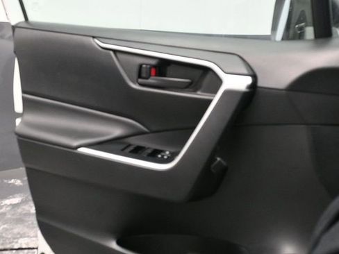 Used 2019 Toyota RAV4 LE image 24