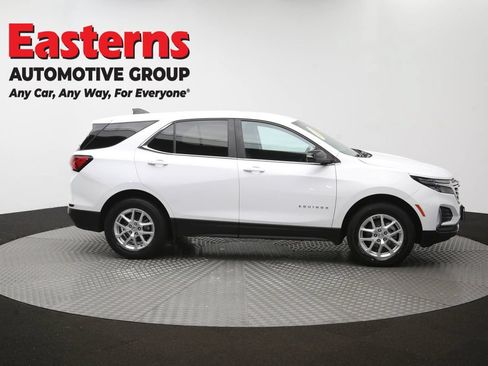 Used 2022 Chevrolet Equinox LT AWD/4WD image 45