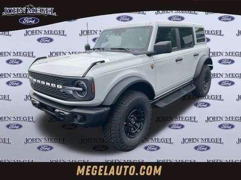 New 2026 Ford Bronco Badlands w/ Sasquatch Package AWD/4WD image 1