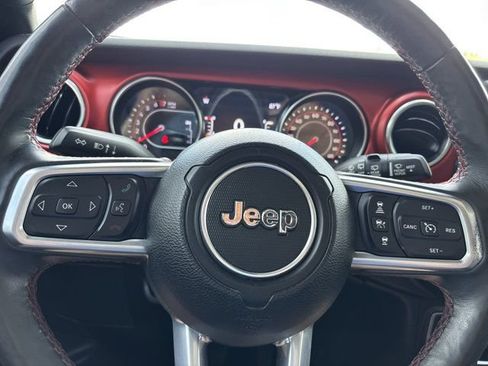 Used 2019 Jeep Wrangler Unlimited Rubicon AWD/4WD image 25