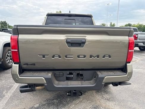 Used 2026 Toyota Tacoma TRD Sport w/ TRD Sport Premium Package AWD/4WD image 3