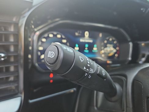 Used 2024 Chevrolet Silverado 2500 LT image 25