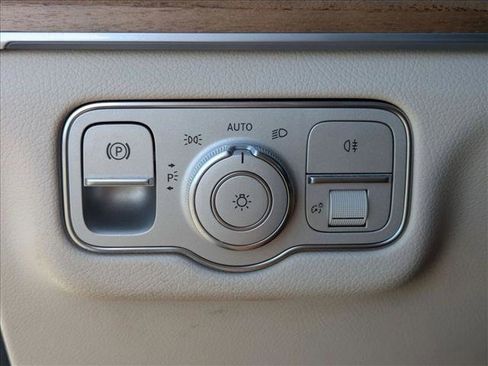 Used 2023 Mercedes-Benz GLE 350 image 13