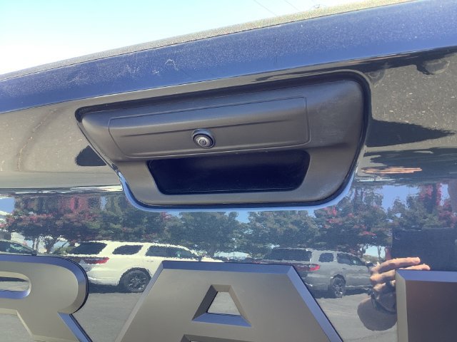Used 2025 RAM 2500 Big Horn AWD/4WD image 28