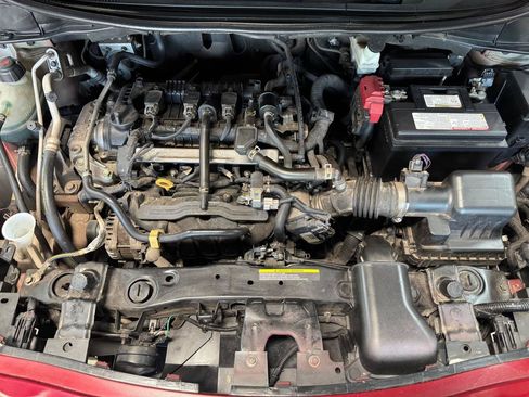 Used 2020 Nissan Versa SR FWD image 34