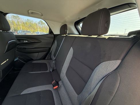 Used 2025 Chevrolet TrailBlazer LT image 27