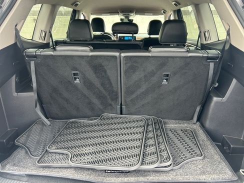 Used 2024 Volkswagen Atlas SE FWD image 32