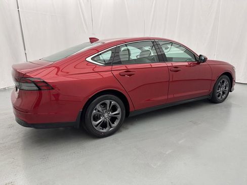 Used 2024 Honda Accord EX-L image 13