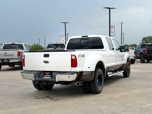 Used 2016 Ford F350 Lariat w/ Lariat Ultimate Package AWD/4WD image 4