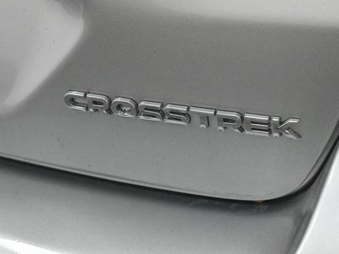 Used 2024 Subaru Crosstrek 2.0i Premium w/ Crosstrek Mirror Package image 10