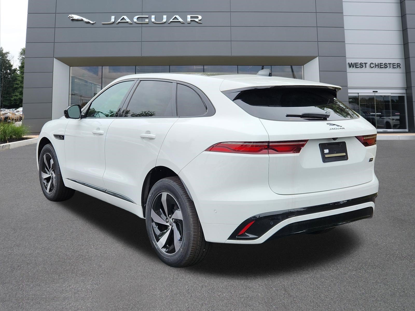New 2026 Jaguar F-PACE R-Dynamic S AWD/4WD image 3