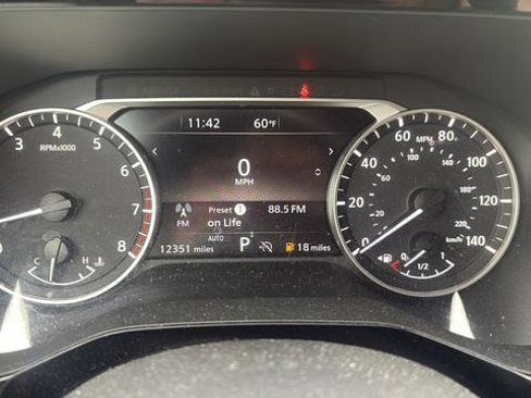 Used 2025 Nissan Pathfinder Rock Creek AWD/4WD image 10