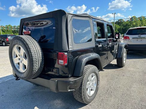 Used 2009 Jeep Wrangler Unlimited X image 13