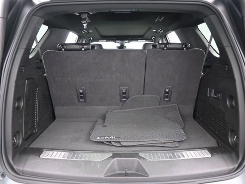 Used 2022 GMC Yukon Denali w/ Denali Premium Package image 44
