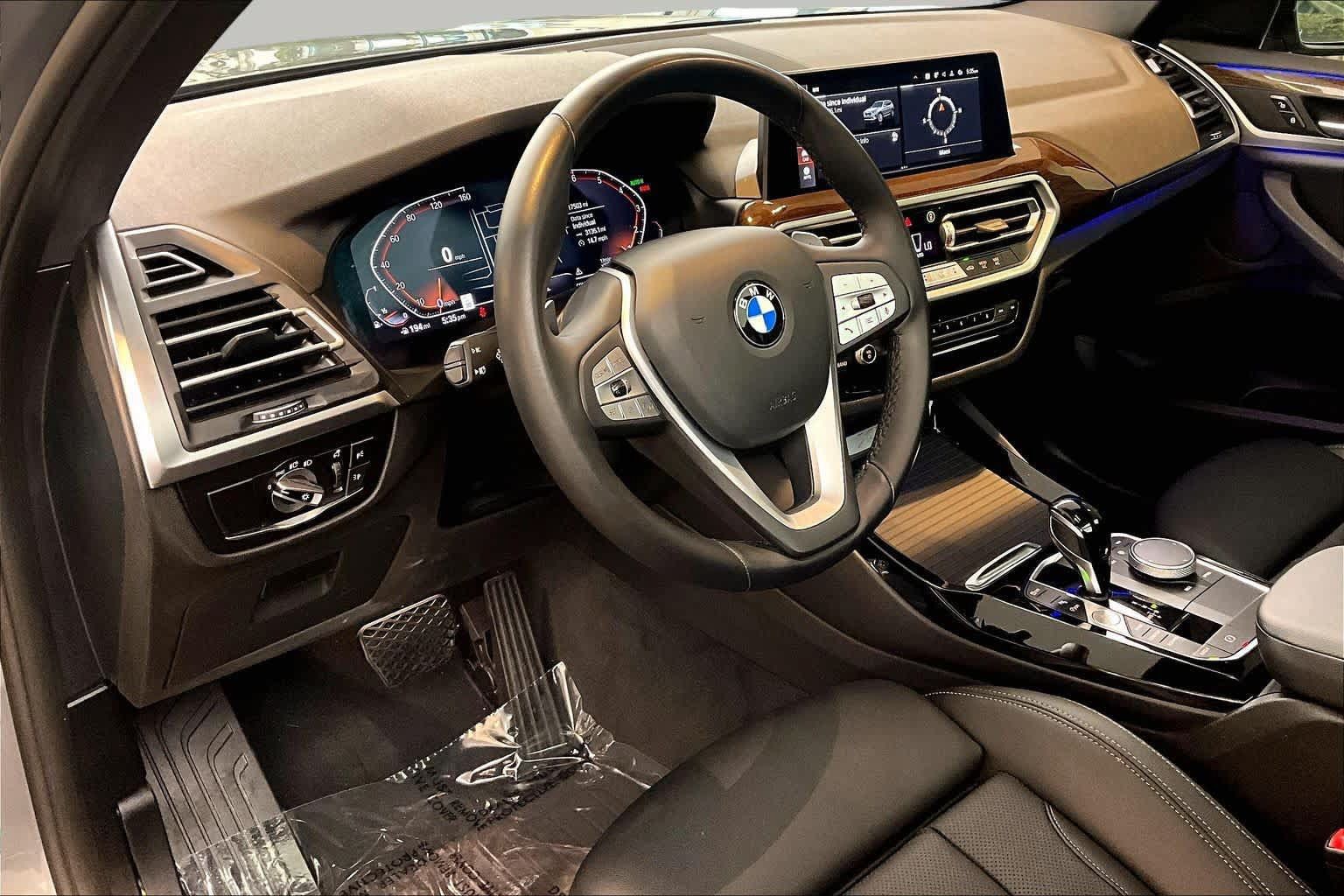 Used 2024 BMW X3 sDrive30i w/ Convenience Package RWD image 18