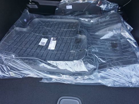 Used 2025 Mercedes-Benz C 300 Sedan image 67