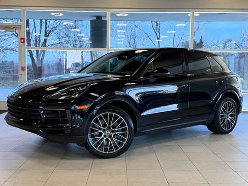 Used 2019 Porsche Cayenne S image 1