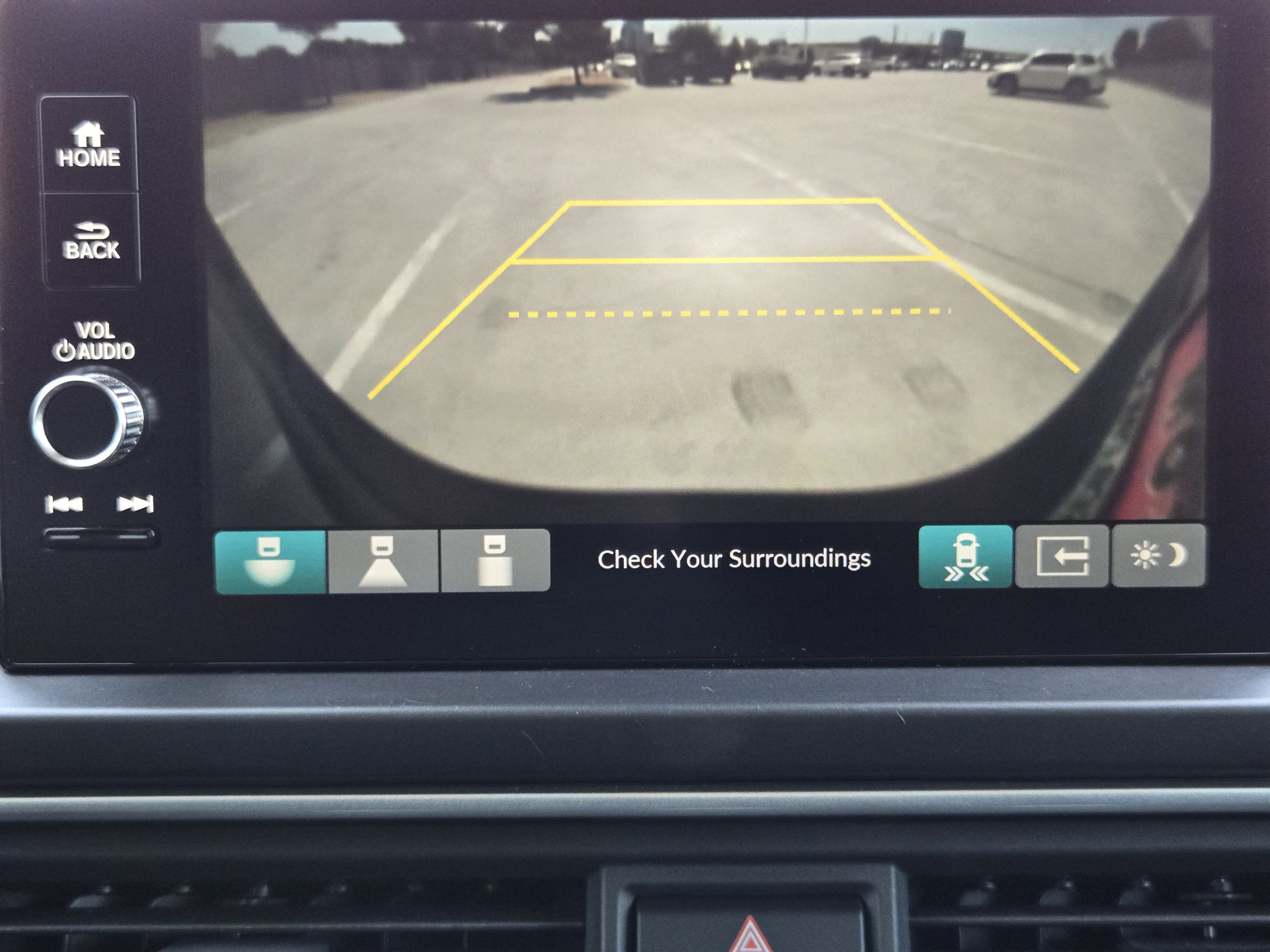 Certified 2025 Honda Pilot Touring image 14