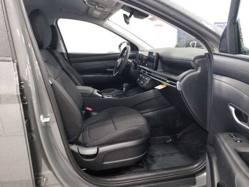 New 2026 Hyundai Tucson SE image 17