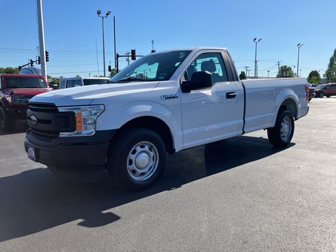 Used 2019 Ford F150 XL w/ Equipment Group 101A Mid RWD image 2