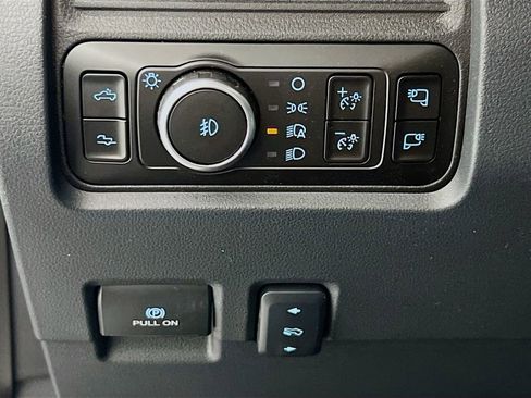 New 2026 Ford F450 Platinum w/ FX4 Off-Road Package image 19