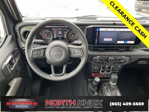 New 2025 Jeep Gladiator Mojave w/ Convenience Group image 12