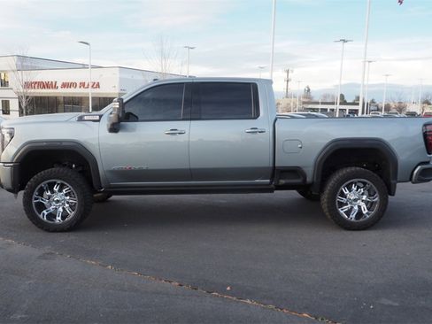 Used 2024 GMC Sierra 3500 AT4 w/ AT4 Premium Plus Package image 8