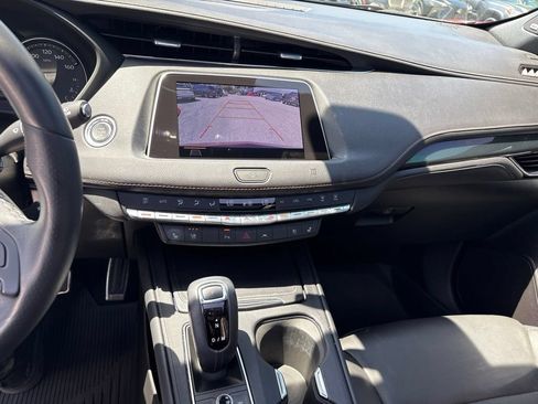 Used 2019 Cadillac XT4 Sport FWD image 16