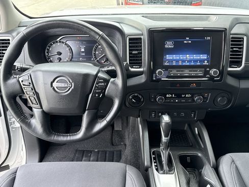 Certified 2023 Nissan Frontier SV w/ Technology Package image 7