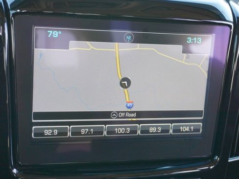 Used 2019 Chevrolet Traverse RS image 17