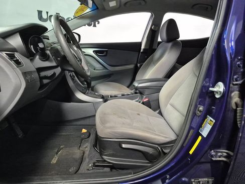 Used 2013 Hyundai Elantra GLS w/ Preferred Pkg FWD image 9