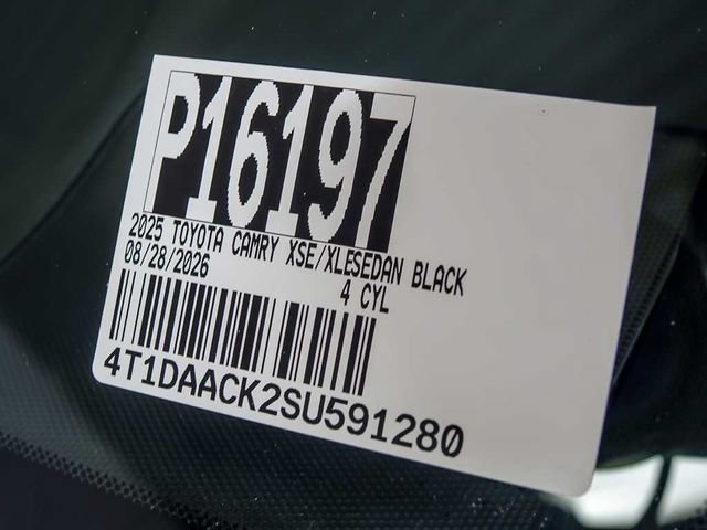 Used 2025 Toyota Camry SE FWD image 32