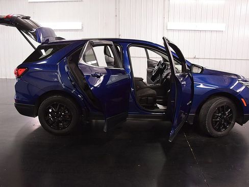 Used 2022 Chevrolet Equinox LT AWD/4WD image 32