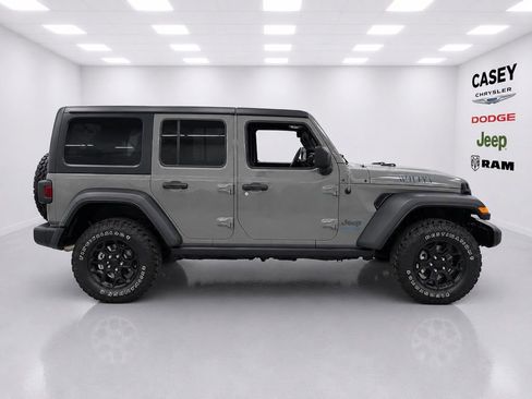 Used 2023 Jeep Wrangler Unlimited w/ Cold Weather Group AWD/4WD image 7